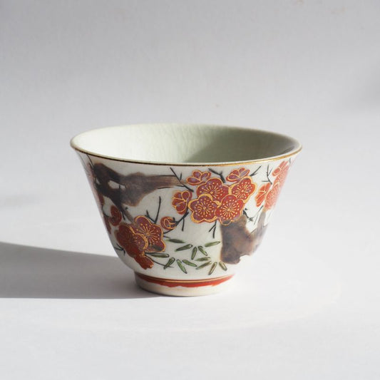 Tasse à thé kutani-yaki umé
