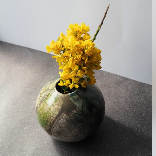 Vase rond, 玉蜻 Tamakagiru