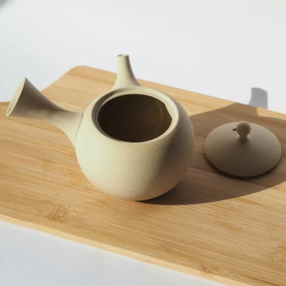 Théière en argile tokonamé-yaki